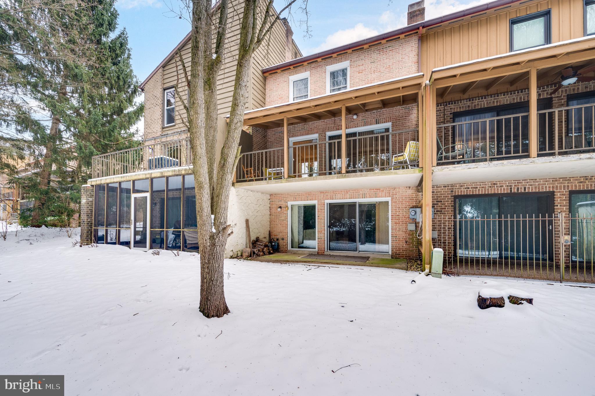 146 Merion Lane Reading, PA 19607 - Photo 5 of 36