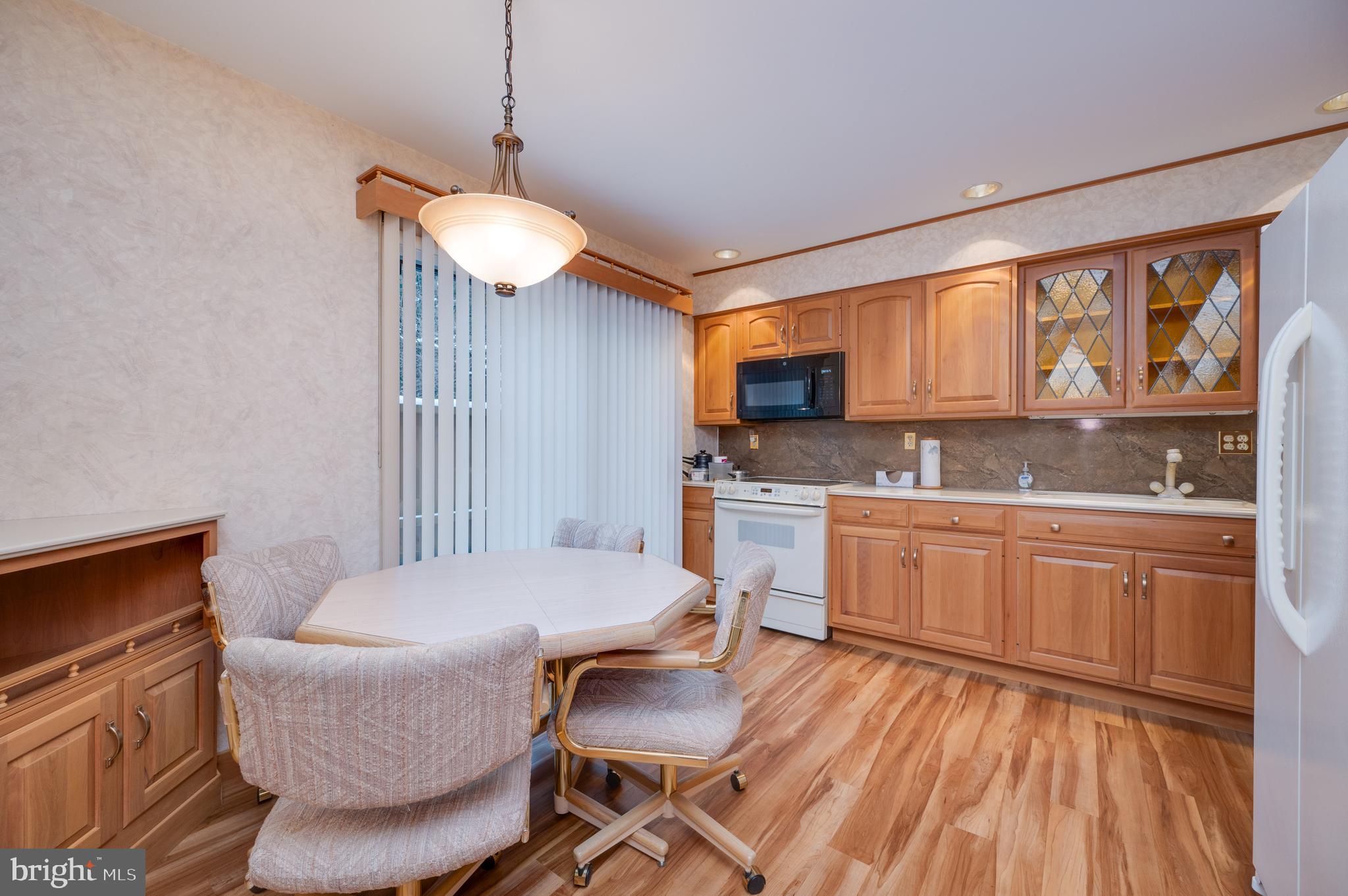 146 Merion Lane Reading, PA 19607 - Photo 8 of 36