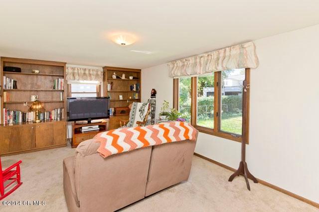 199 North Cassingham Road Bexley, OH 43209 - Photo 14 of 35