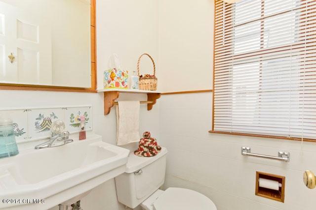 199 North Cassingham Road Bexley, OH 43209 - Photo 17 of 35
