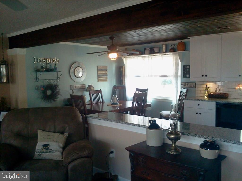 243 Topside Road Manahawkin, NJ 08050 - Photo 6 of 34