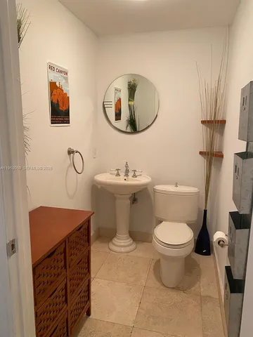 $900,000 | 300 Euclid Avenue, Unit 209, Miami Beach, FL 33139