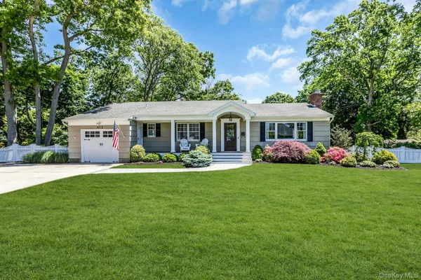 $819,000 | 411 Hillside Avenue, West Sayville, NY 11796