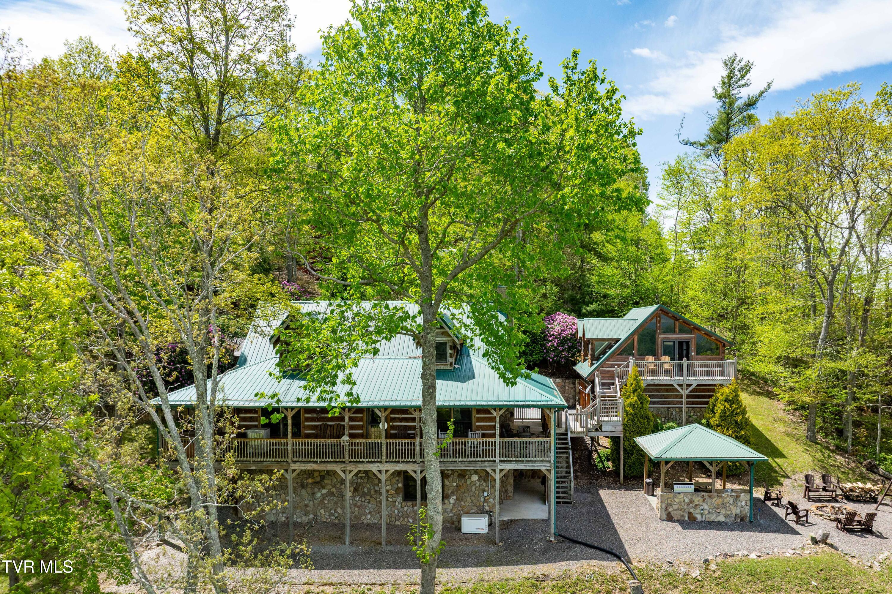 1527 Stone Mountain Road Trade, TN 37691 - Photo 12 of 129 1527 Stone Mountain Road (24 of 122)