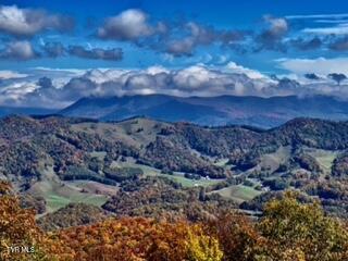 1527 Stone Mountain Road Trade, TN 37691 - Photo 122 of 129 stone mountain 8