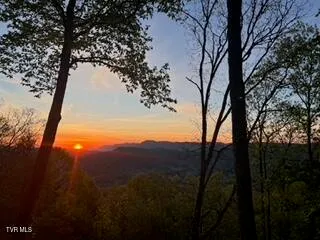 $1,179,000 | 1527 Stone Mountain Road, Trade, TN 37691