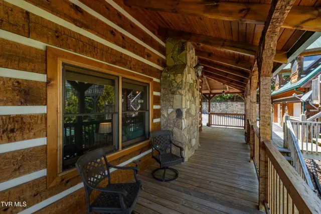 $1,179,000 | 1527 Stone Mountain Road, Trade, TN 37691