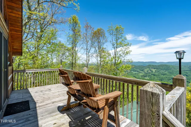 $1,179,000 | 1527 Stone Mountain Road, Trade, TN 37691