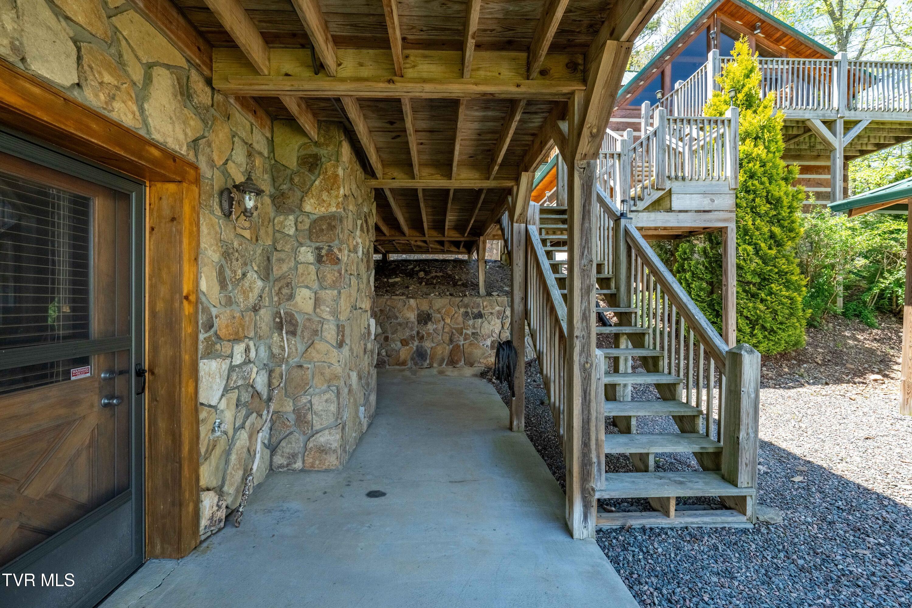 1527 Stone Mountain Road Trade, TN 37691 - Photo 44 of 129 1527 Stone Mountain Road (57 of 122)