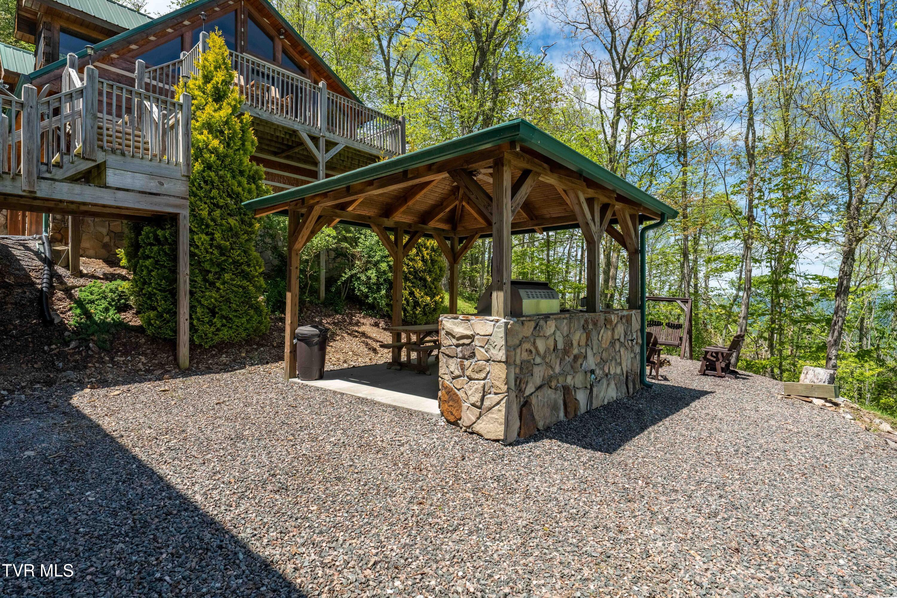 1527 Stone Mountain Road Trade, TN 37691 - Photo 45 of 129 1527 Stone Mountain Road (58 of 122)