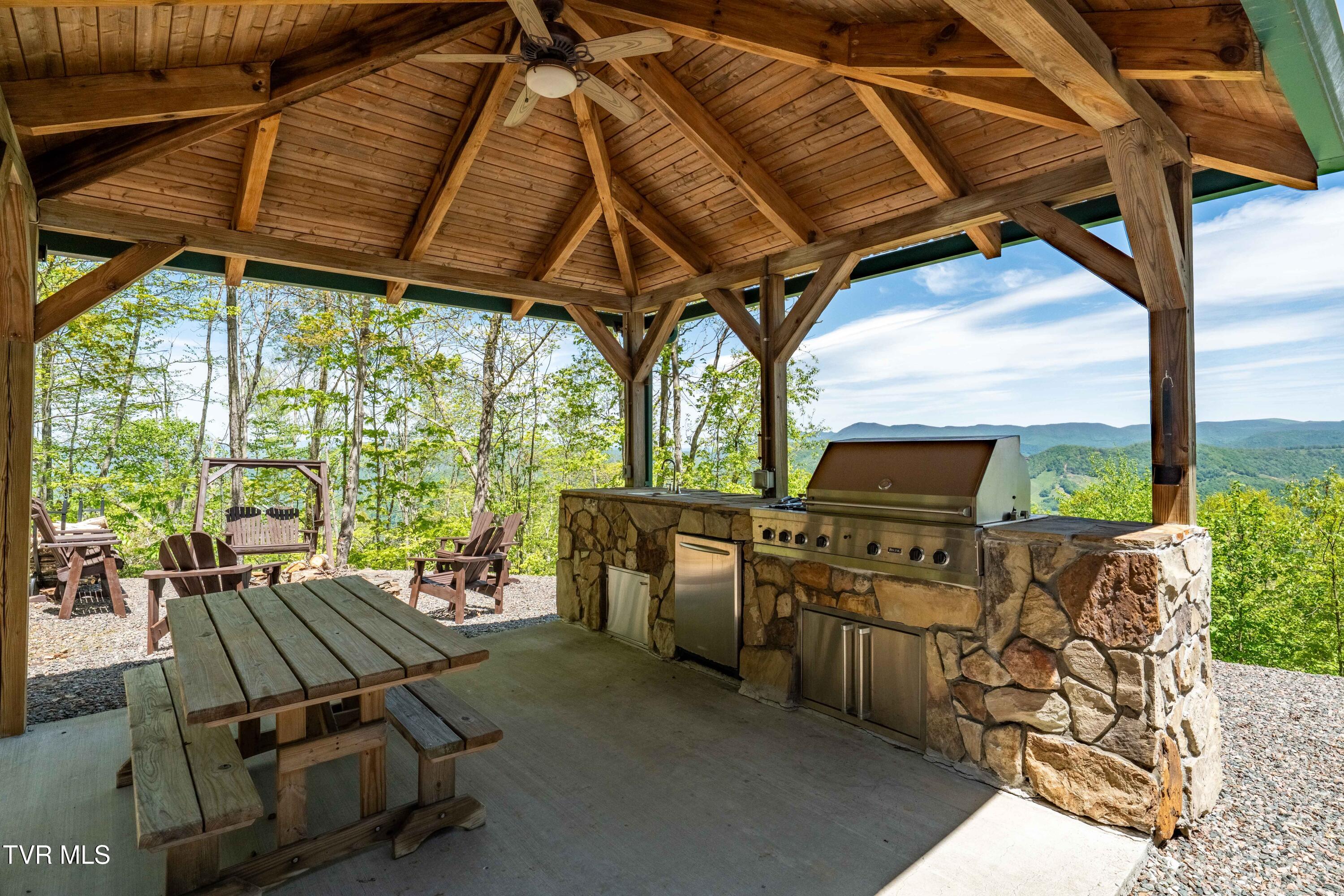 1527 Stone Mountain Road Trade, TN 37691 - Photo 46 of 129 1527 Stone Mountain Road (59 of 122)