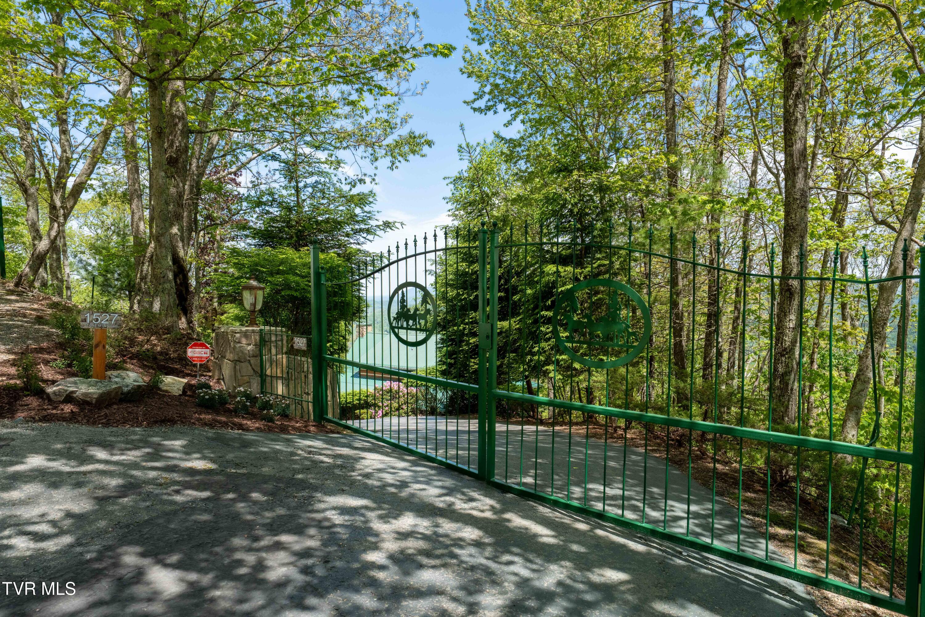 1527 Stone Mountain Road Trade, TN 37691 - Photo 54 of 129 1527 Stone Mountain Road (67 of 122)