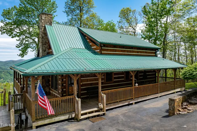 $1,179,000 | 1527 Stone Mountain Road, Trade, TN 37691
