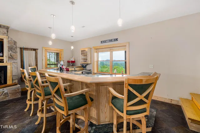 $1,179,000 | 1527 Stone Mountain Road, Trade, TN 37691