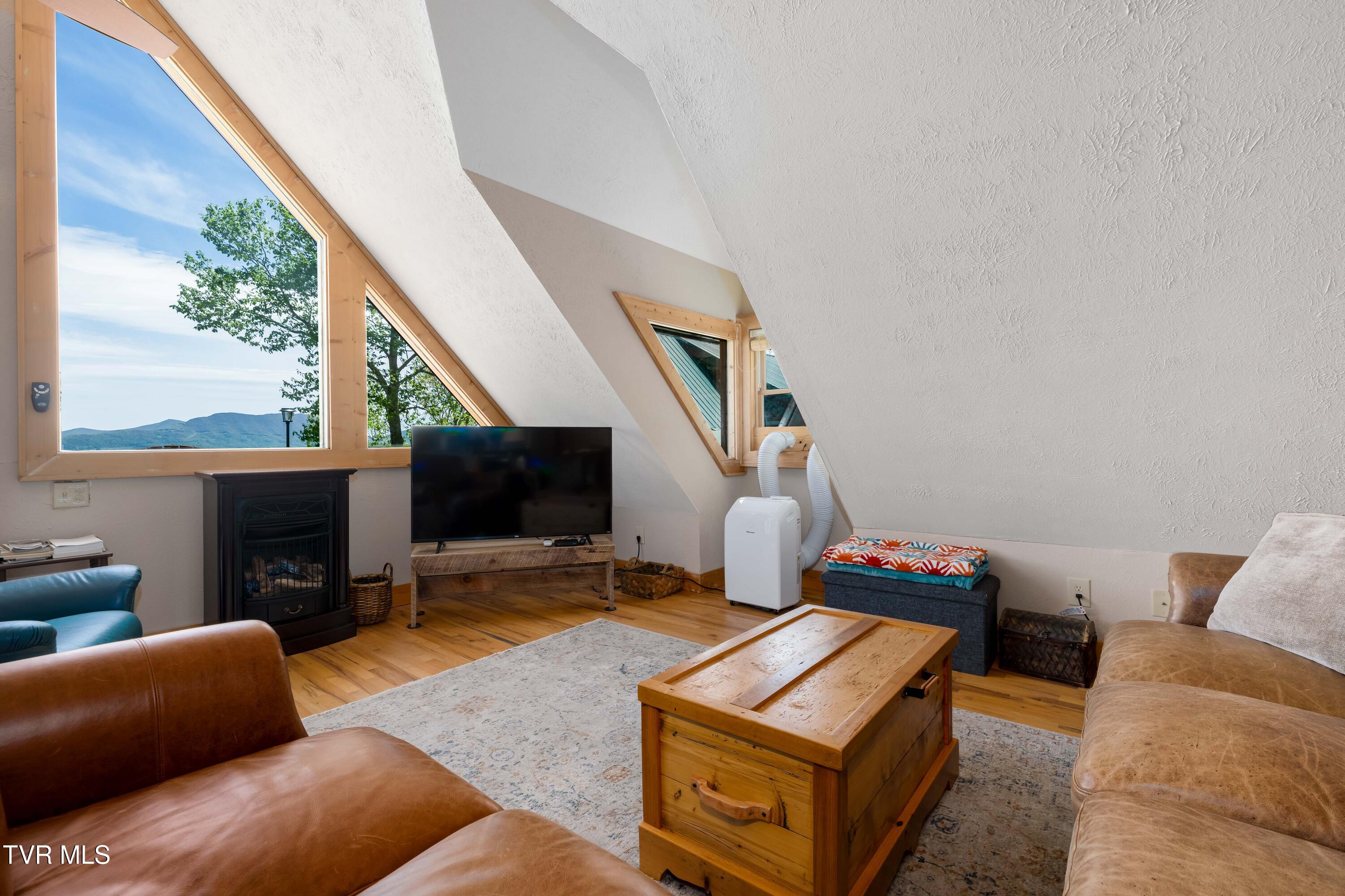 1527 Stone Mountain Road Trade, TN 37691 - Photo 95 of 129 1527 Stone Mountain Road (110 of 122)