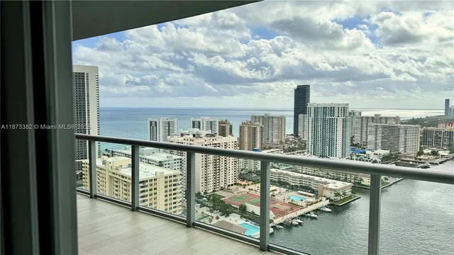 $585,000 | 2600 East Hallandale Beach Boulevard, Unit T3205, Hallandale Beach, FL 33009