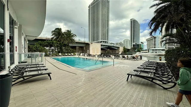 $585,000 | 2600 East Hallandale Beach Boulevard, Unit T3205, Hallandale Beach, FL 33009