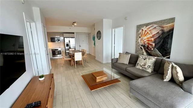 $585,000 | 2600 East Hallandale Beach Boulevard, Unit T3205, Hallandale Beach, FL 33009