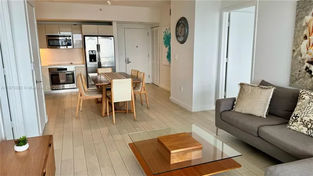 $585,000 | 2600 East Hallandale Beach Boulevard, Unit T3205, Hallandale Beach, FL 33009