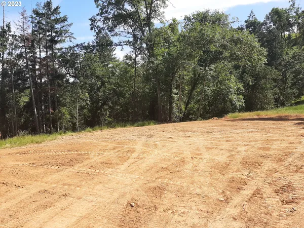 $208,000 | 625 Panorama Lane, Roseburg, OR 97471