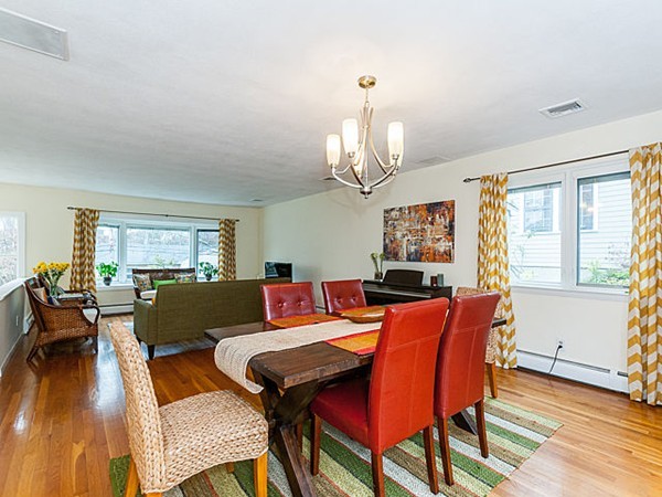 98 Risley Road Brookline, MA 02467 - Photo 8 of 28 Gallery Image 8