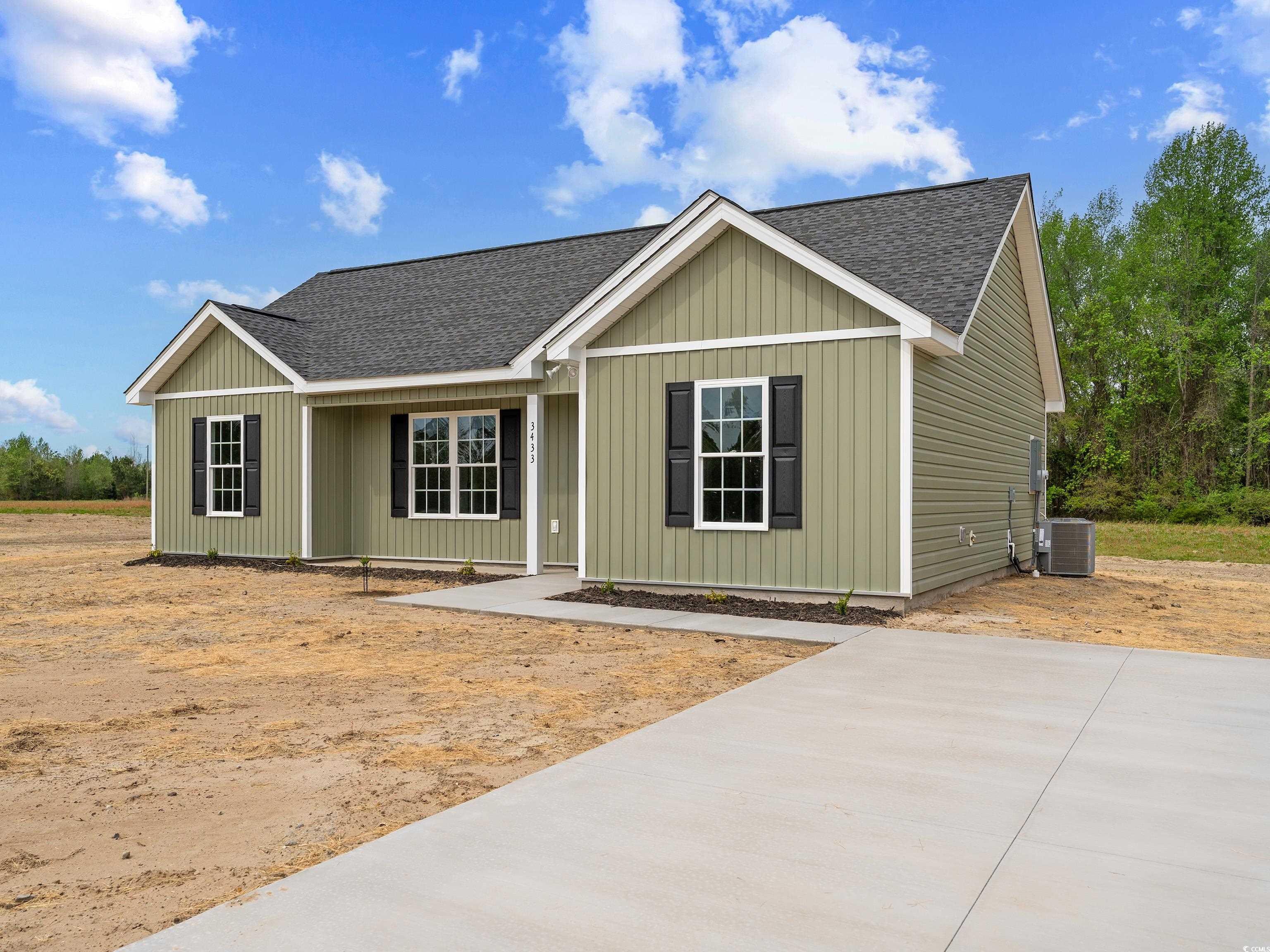 3433 B And S Road Loris, SC 29569 - Photo 5 of 27 Ranch-style house with roof with shingles, central