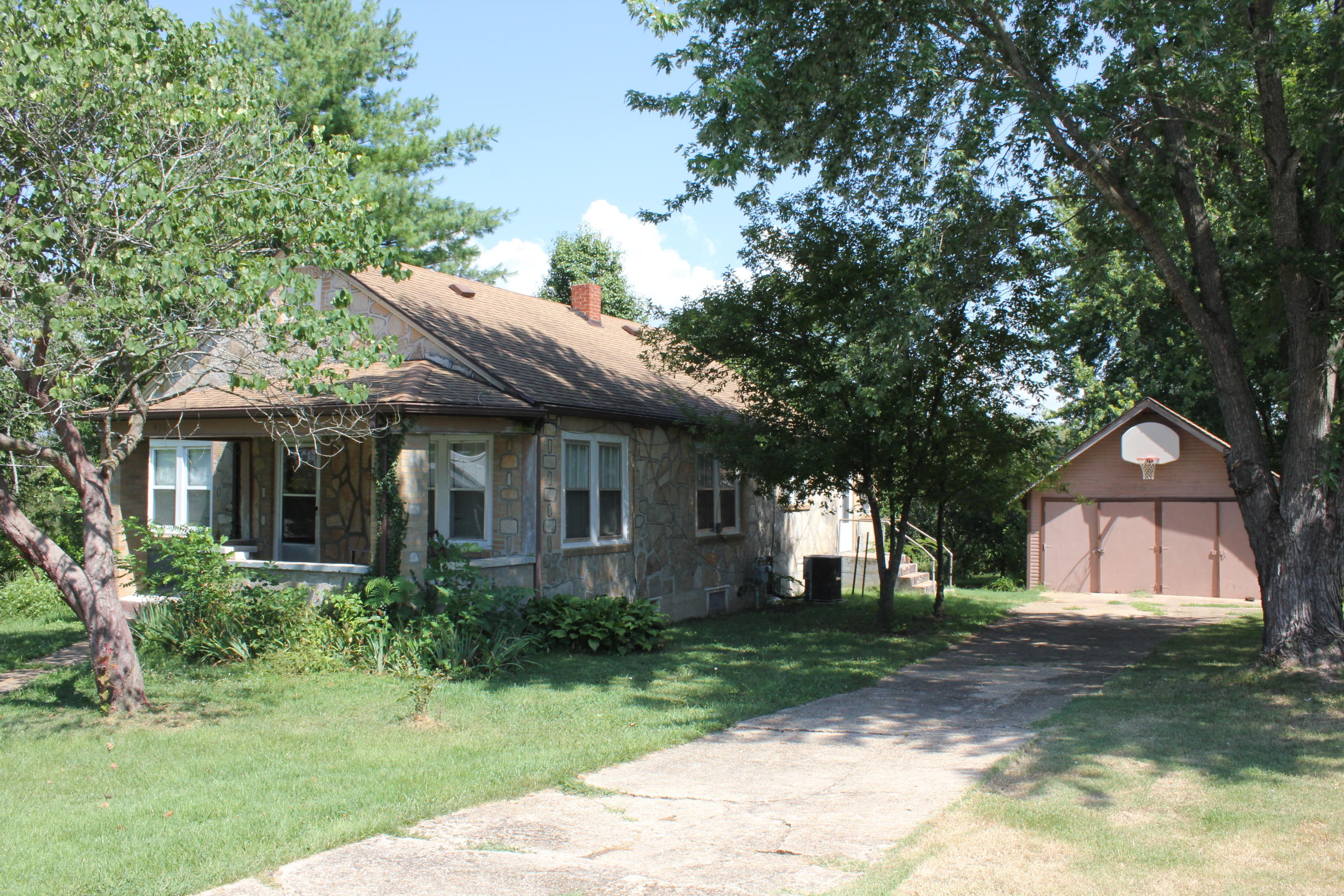 406 Southwest 3rd Avenue Ava, MO 65608 - Photo 1 of 1 IMG_1185