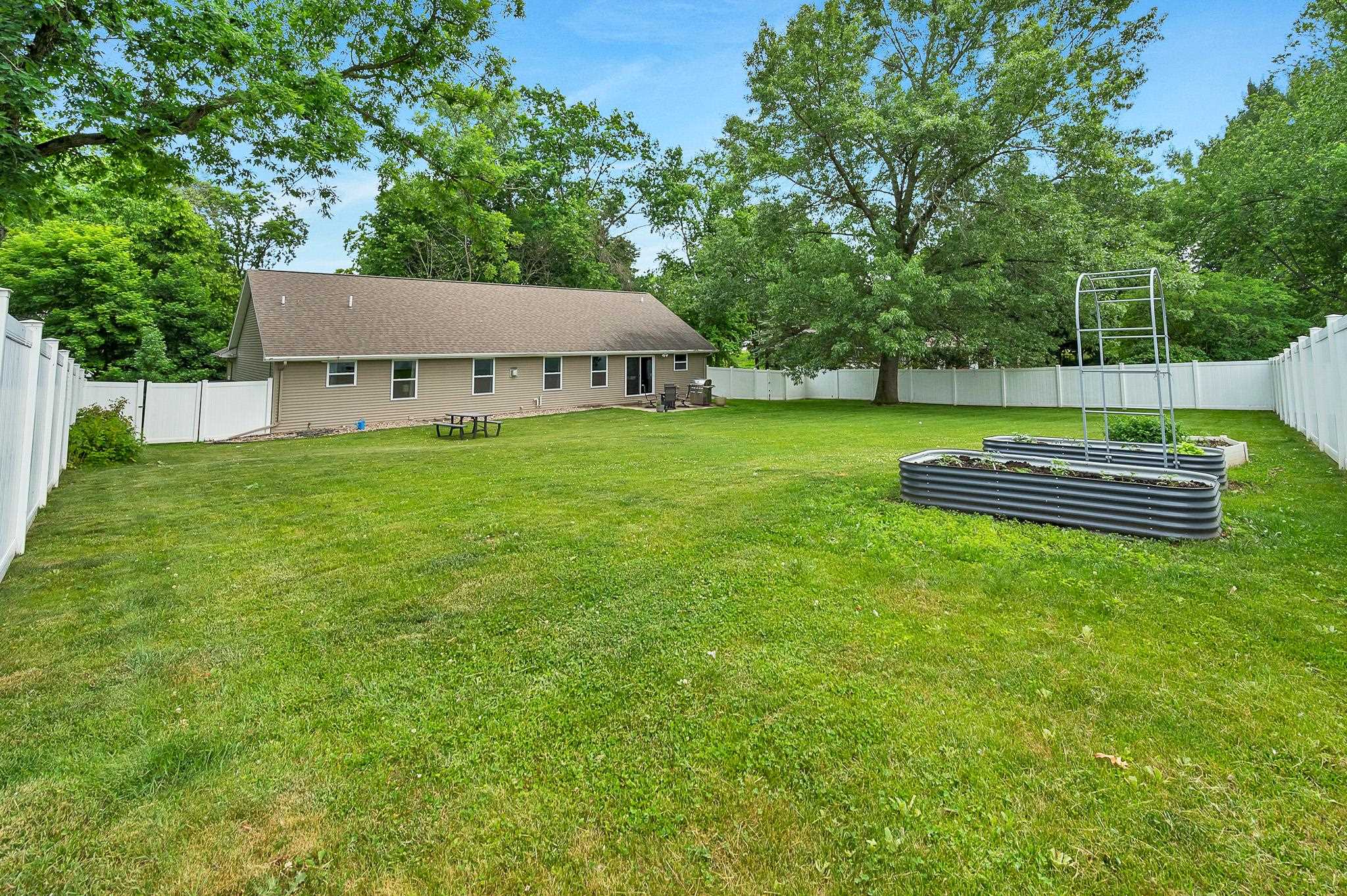 1014 Lacount Road Green Bay, WI 54313 - Photo 54 of 72