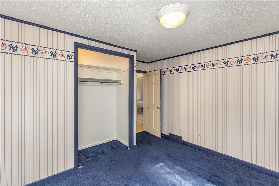 133 Imperial Circle Irondequoit, NY 14617 - Photo 20 of 38