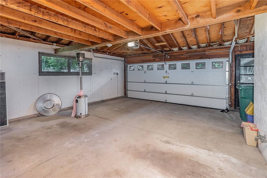 133 Imperial Circle Irondequoit, NY 14617 - Photo 33 of 38