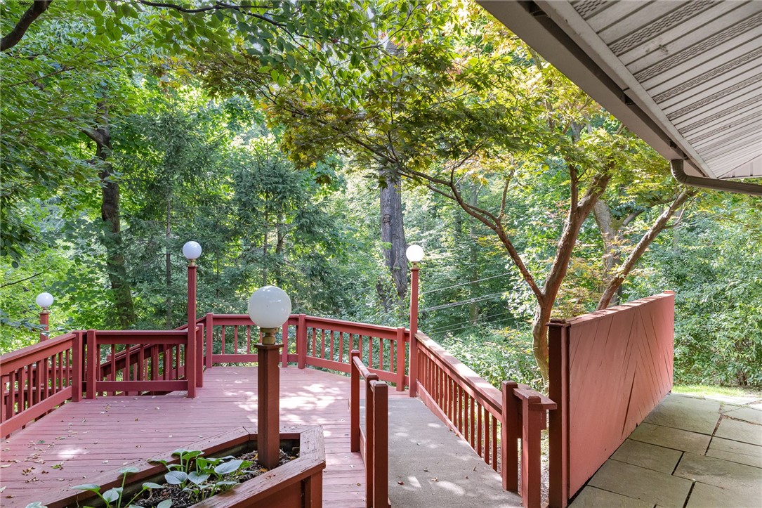 133 Imperial Circle Irondequoit, NY 14617 - Photo 34 of 38