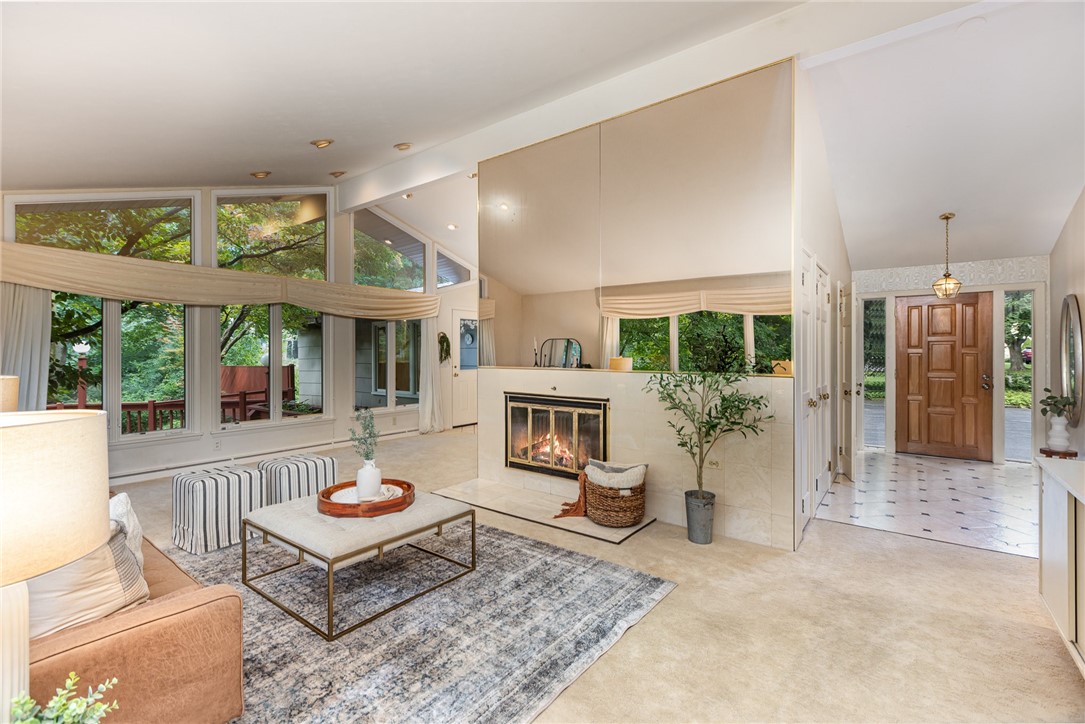 133 Imperial Circle Irondequoit, NY 14617 - Photo 8 of 38