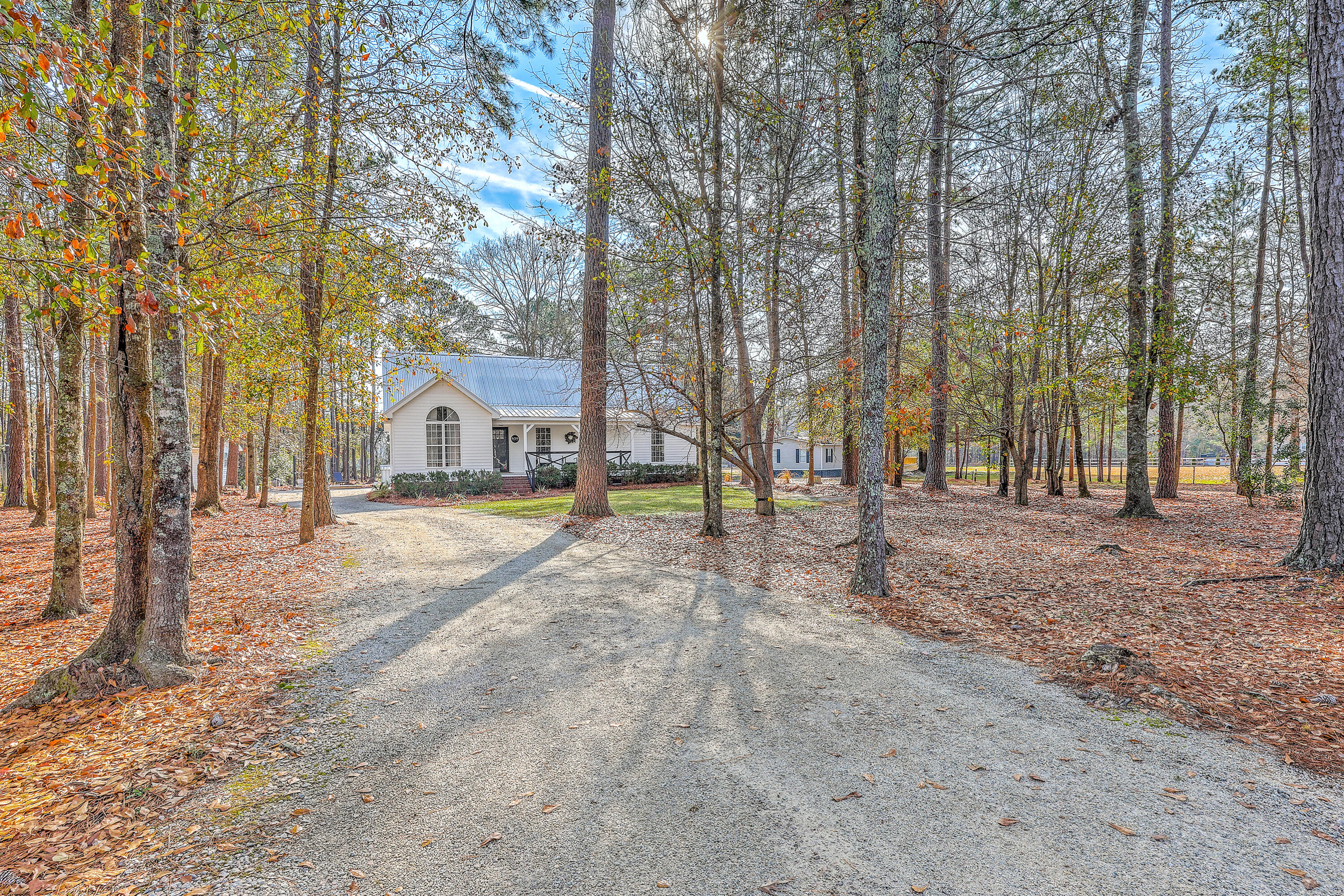 639 Lannie Lane Moncks Corner, SC 29461 - Photo 5 of 37 ZYN_1807_08_09_10_11_12_13