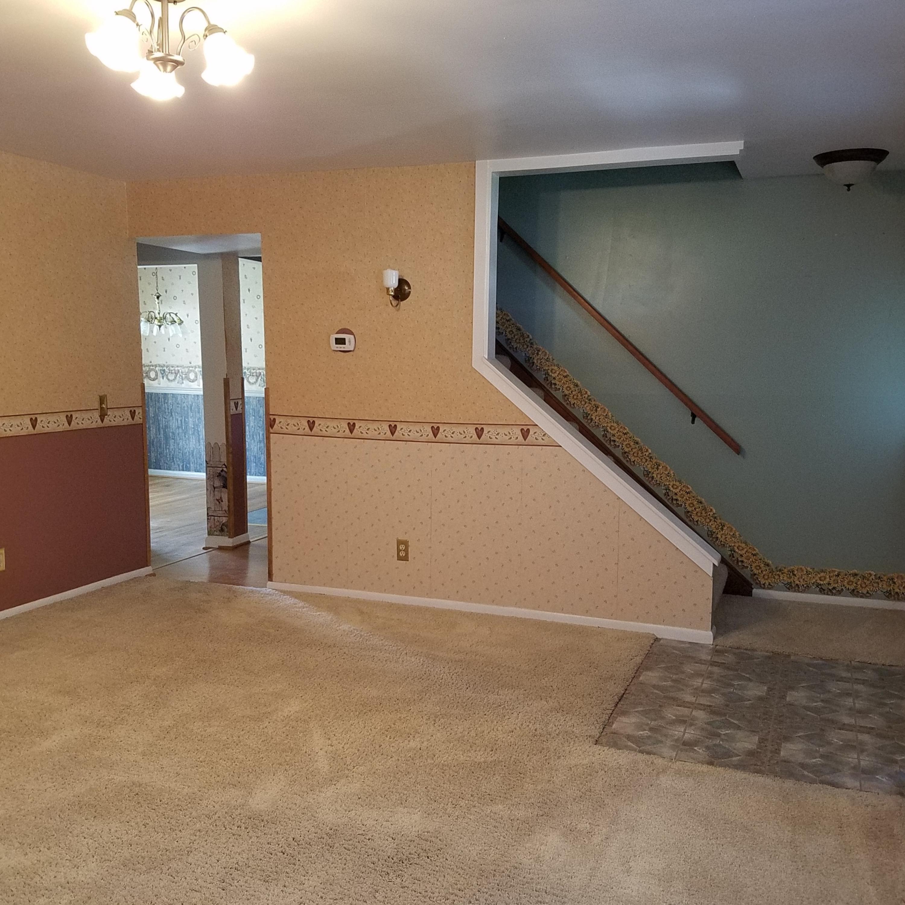 265 Darbyhurst Road Columbus, OH 43228 - Photo 2 of 16