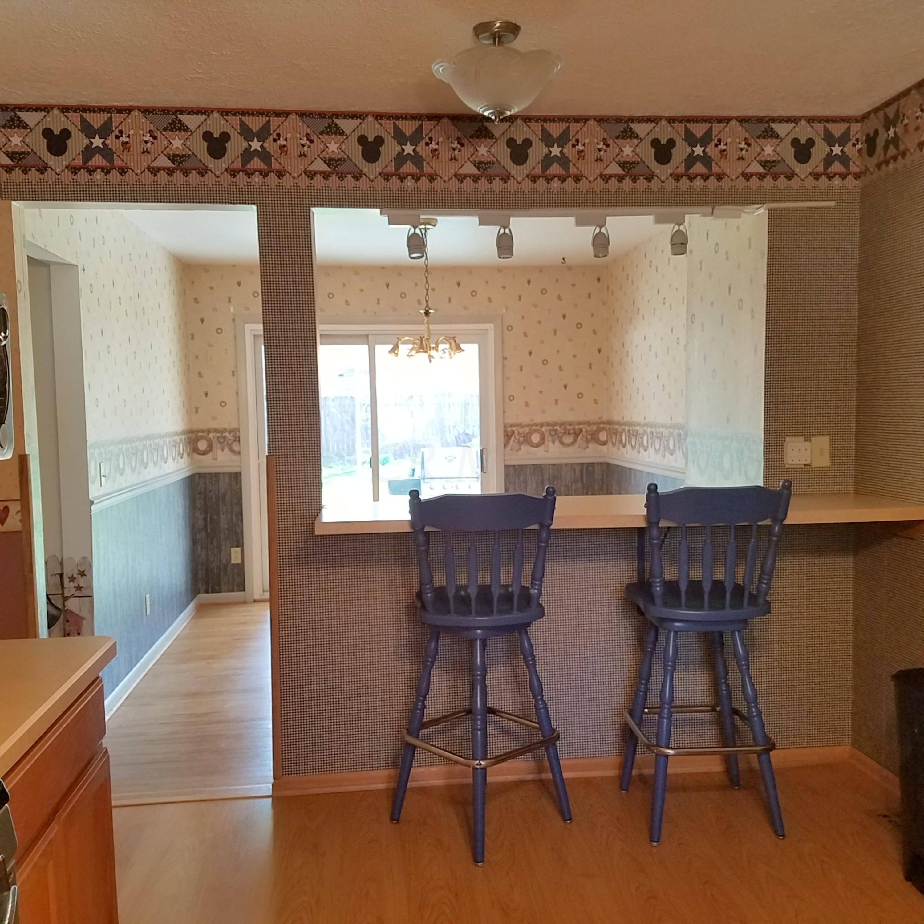 265 Darbyhurst Road Columbus, OH 43228 - Photo 6 of 16