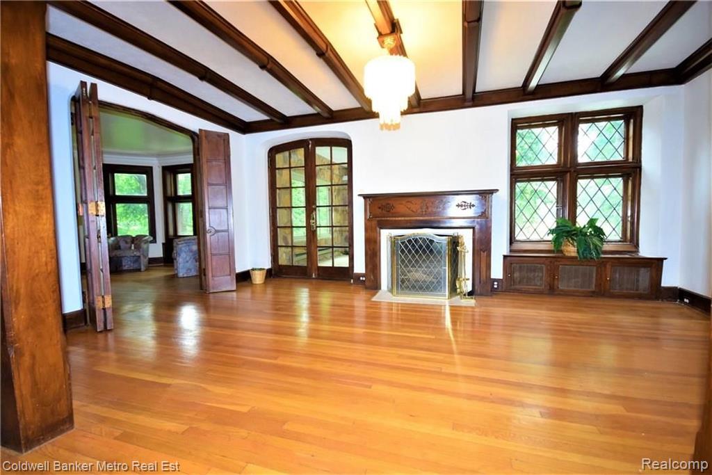 17731 Hamilton Road Detroit, MI 48203 - Photo 6 of 68