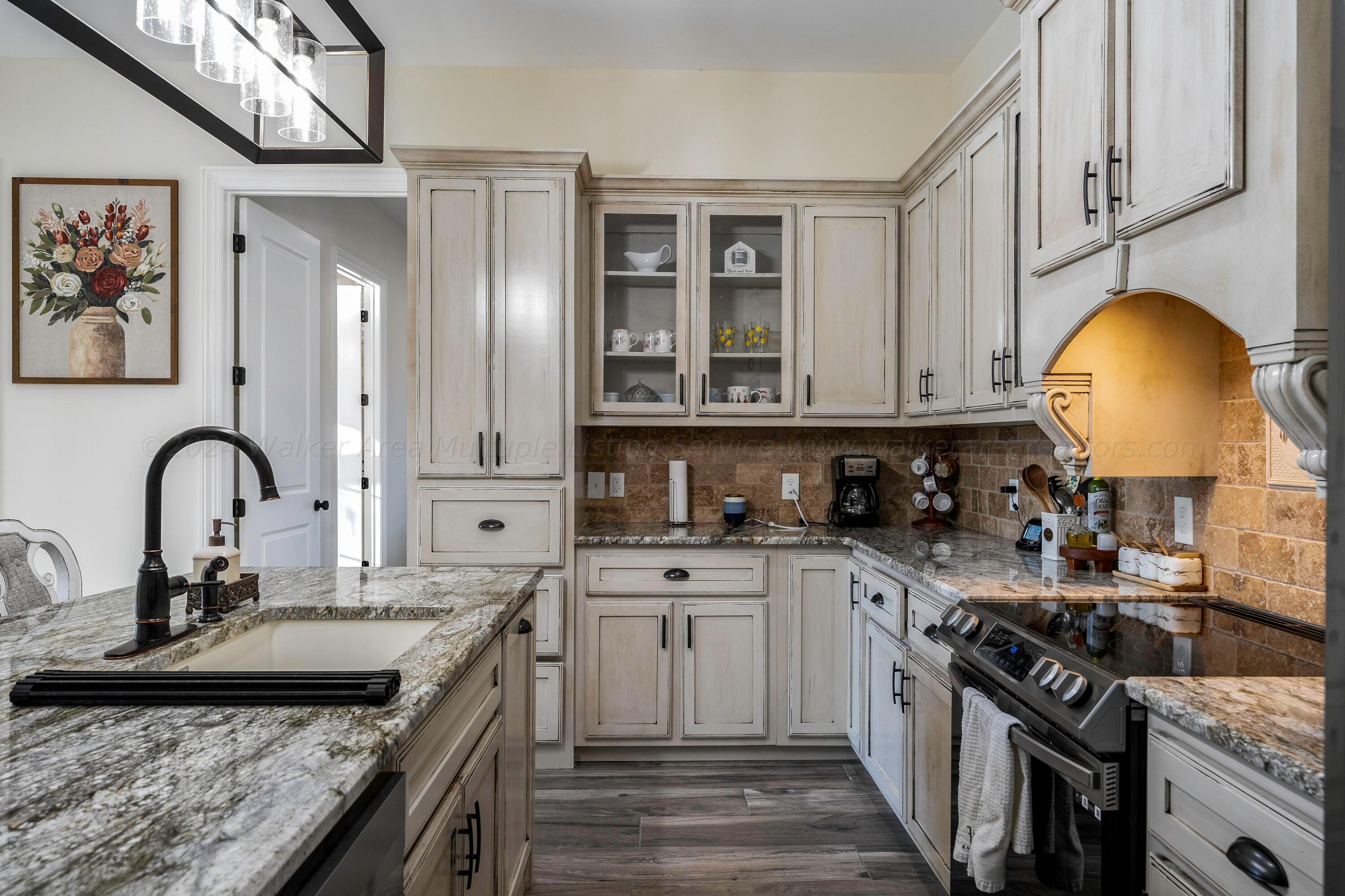 207 East Ridgewood Road Jasper, AL 35504 - Photo 37 of 41 Gallery Image 37