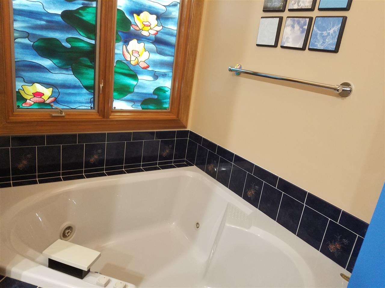 8427 Spring Forest Drive Fort Wayne, IN 46804 - Photo 10 of 11 Gallery Image 10