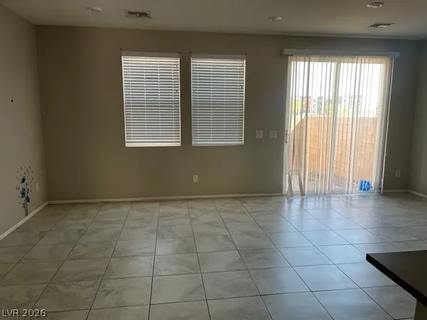 $2,195 | 5676 Calm Season Street, Las Vegas, NV 89118