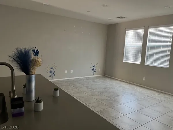 $2,195 | 5676 Calm Season Street, Las Vegas, NV 89118