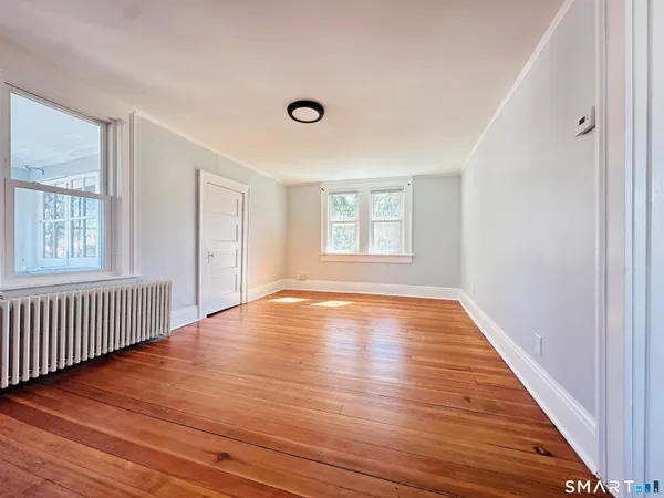 $1,750 | 133 Quaker Lane South, Unit 3, West Hartford, CT 06119