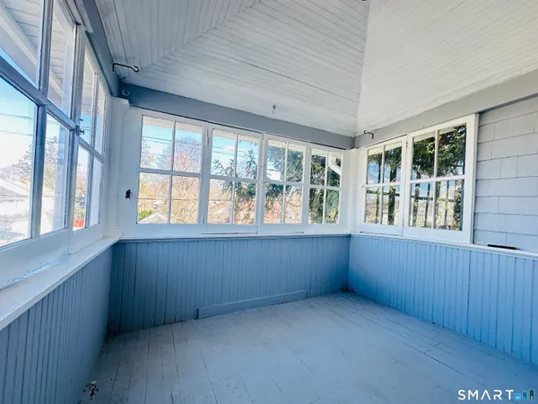 $1,750 | 133 Quaker Lane South, Unit 3, West Hartford, CT 06119