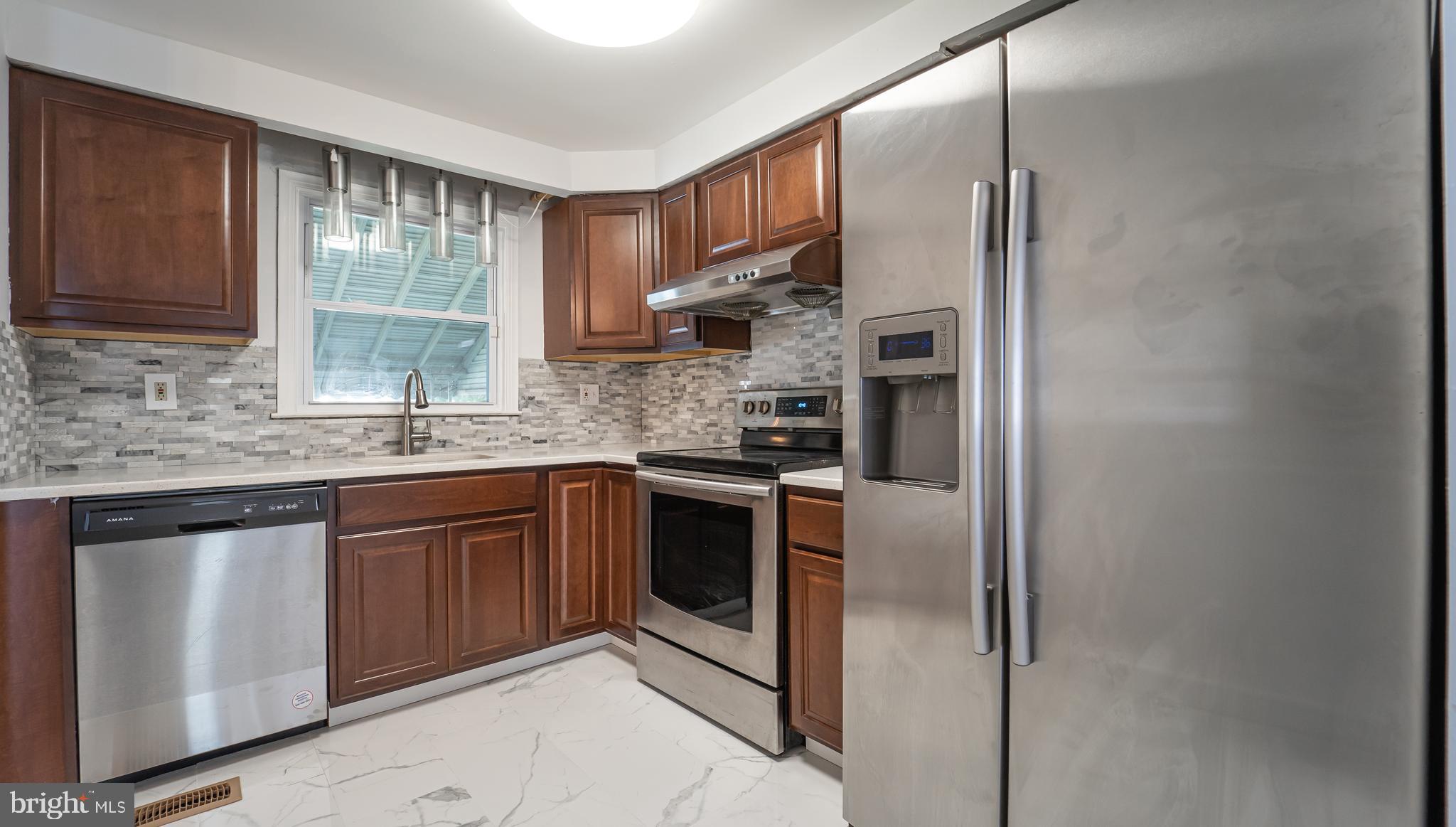 10 Duchess Court Rosedale, MD 21237 - Photo 7 of 23