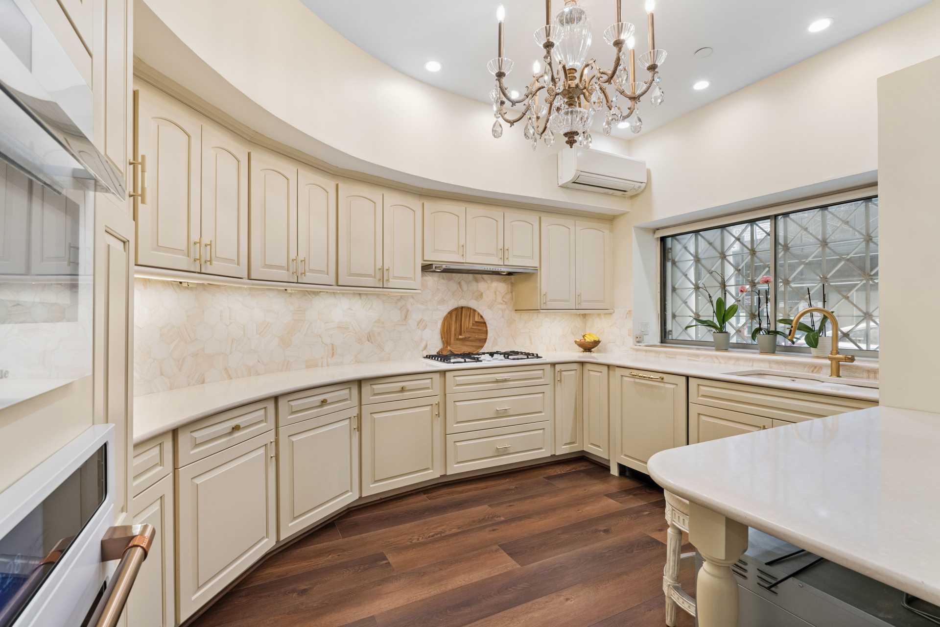 7 East 69th Street Manhattan, NY 10021 - Photo 9 of 27