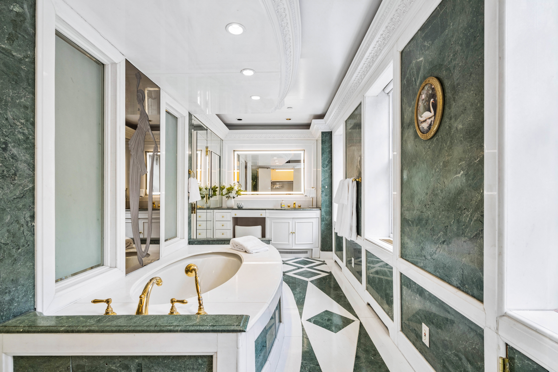 7 East 69th Street Manhattan, NY 10021 - Photo 12 of 27