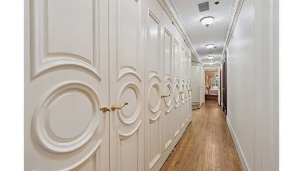 $75,000 | 7 East 69th Street | Lenox Hill