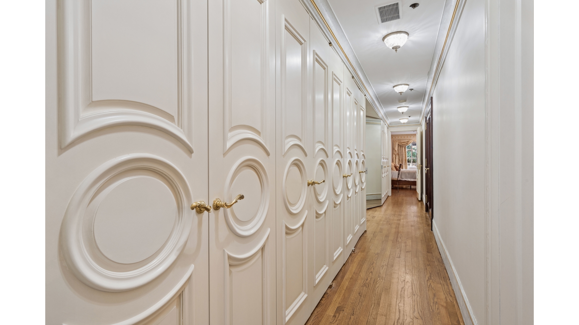 7 East 69th Street Manhattan, NY 10021 - Photo 14 of 27