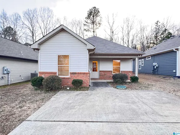 $210,000 | 572 Kincaid Cove Lane, Odenville, AL 35120