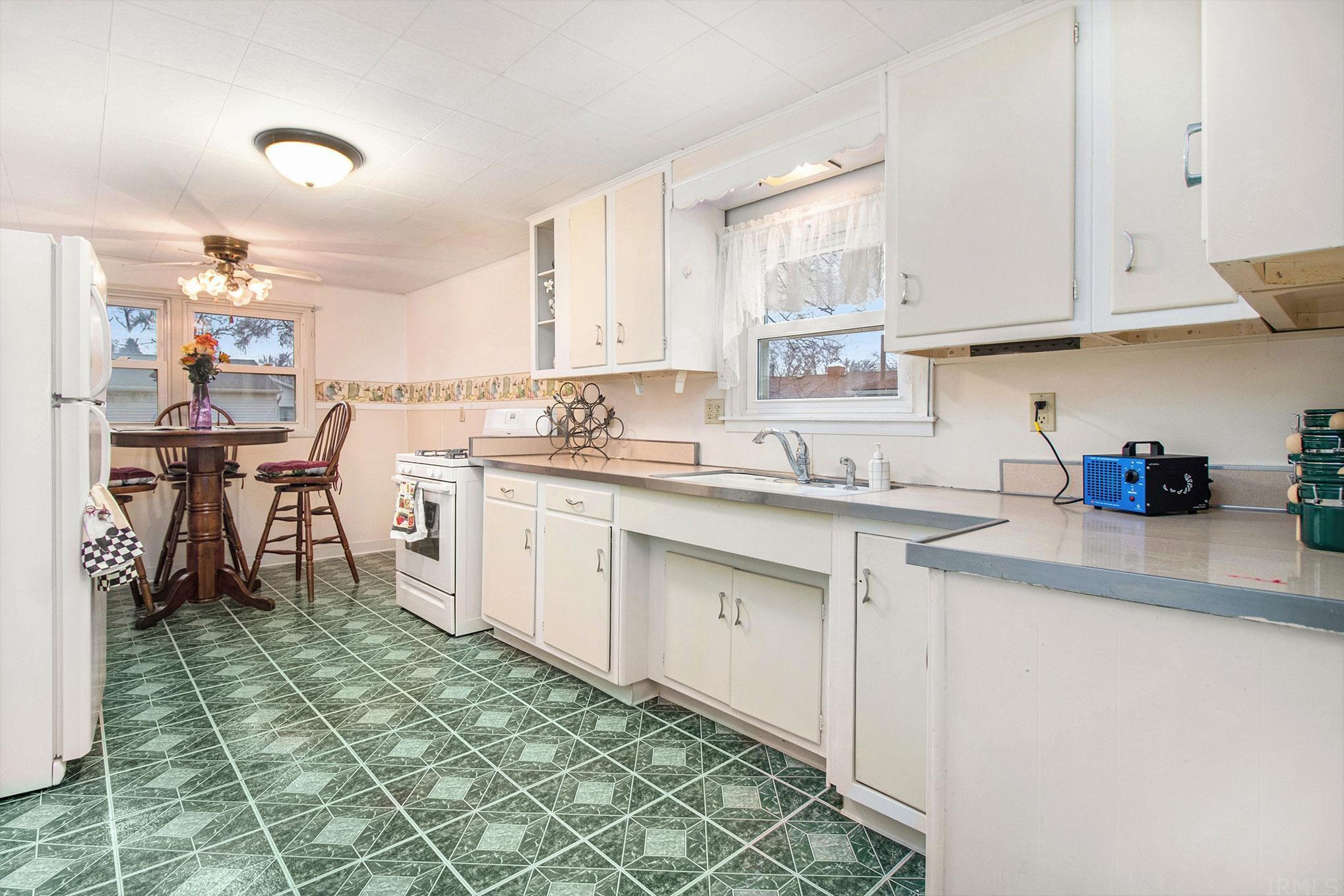 4102 Vistula Road Mishawaka, IN 46544 - Photo 8 of 15 Gallery Image 8