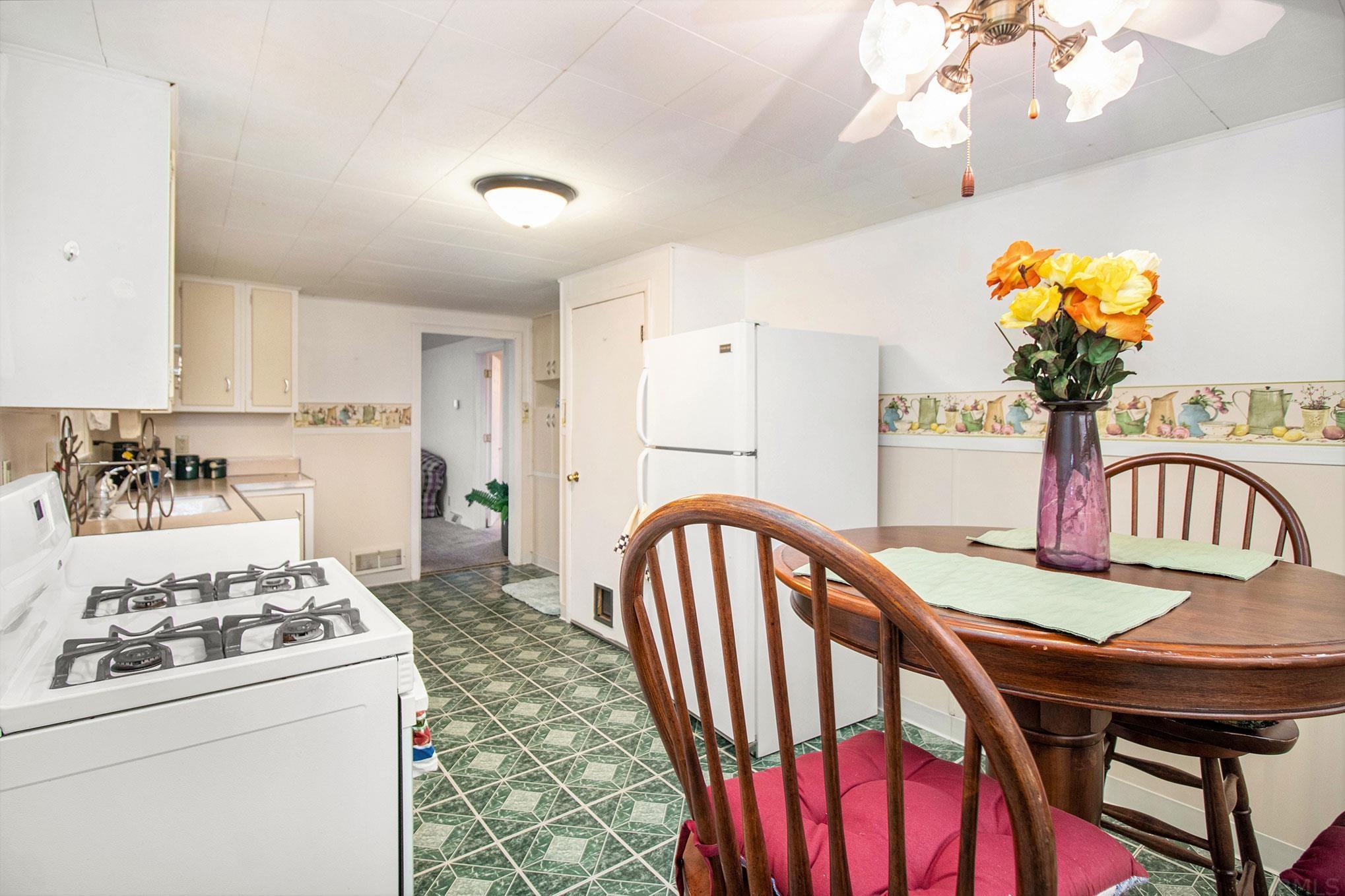 4102 Vistula Road Mishawaka, IN 46544 - Photo 10 of 15 Gallery Image 10